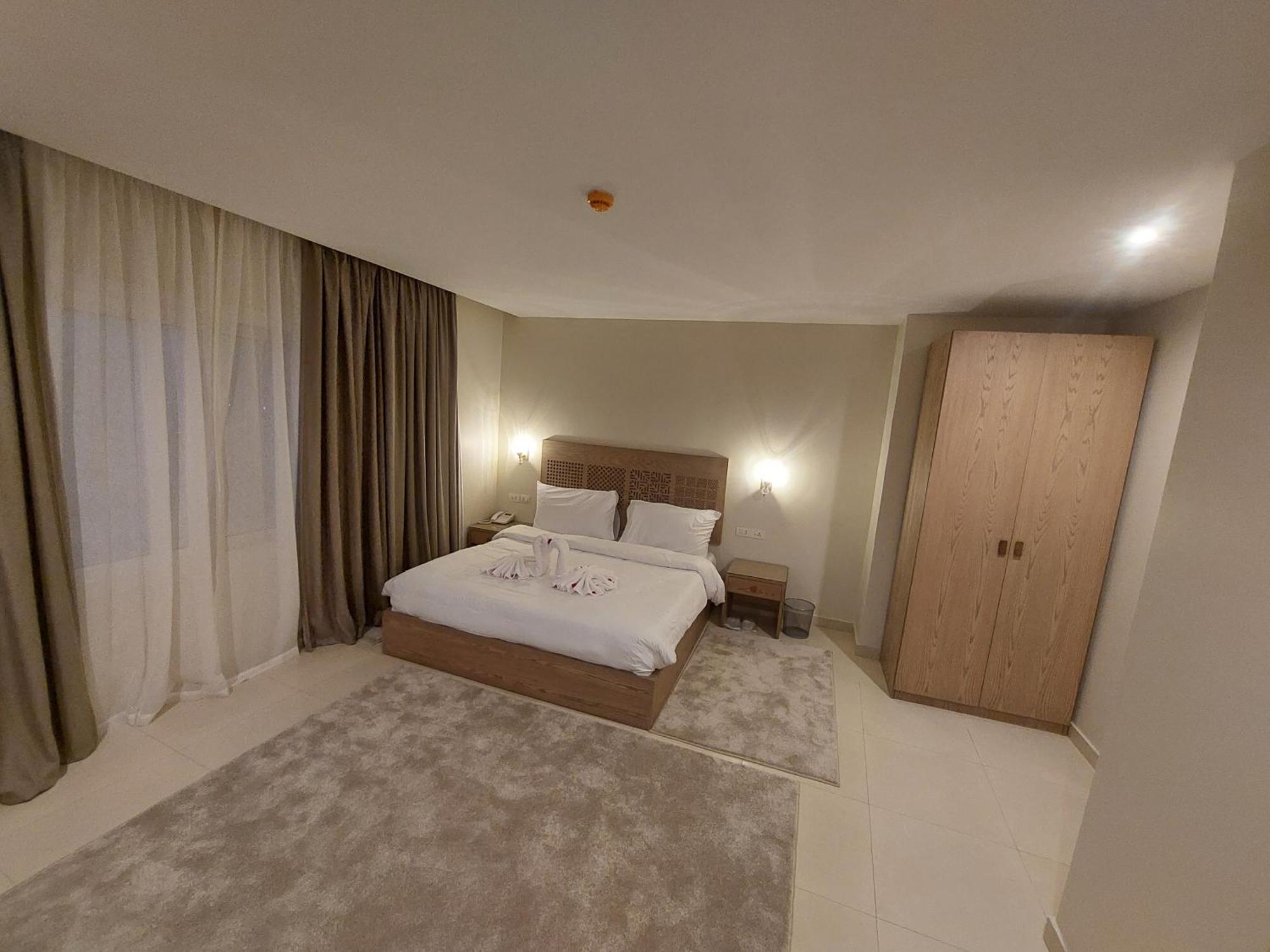 Doudou Pyramids View Hotel Kafrat al Jabal ภายนอก รูปภาพ