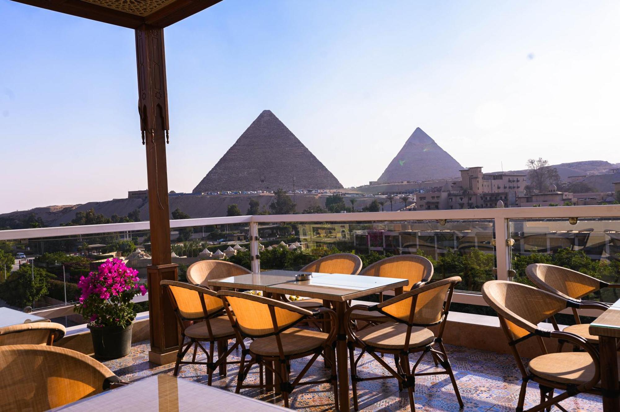 Doudou Pyramids View Hotel Kafrat al Jabal ภายนอก รูปภาพ