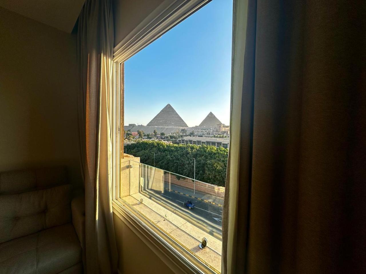 Doudou Pyramids View Hotel Kafrat al Jabal ภายนอก รูปภาพ