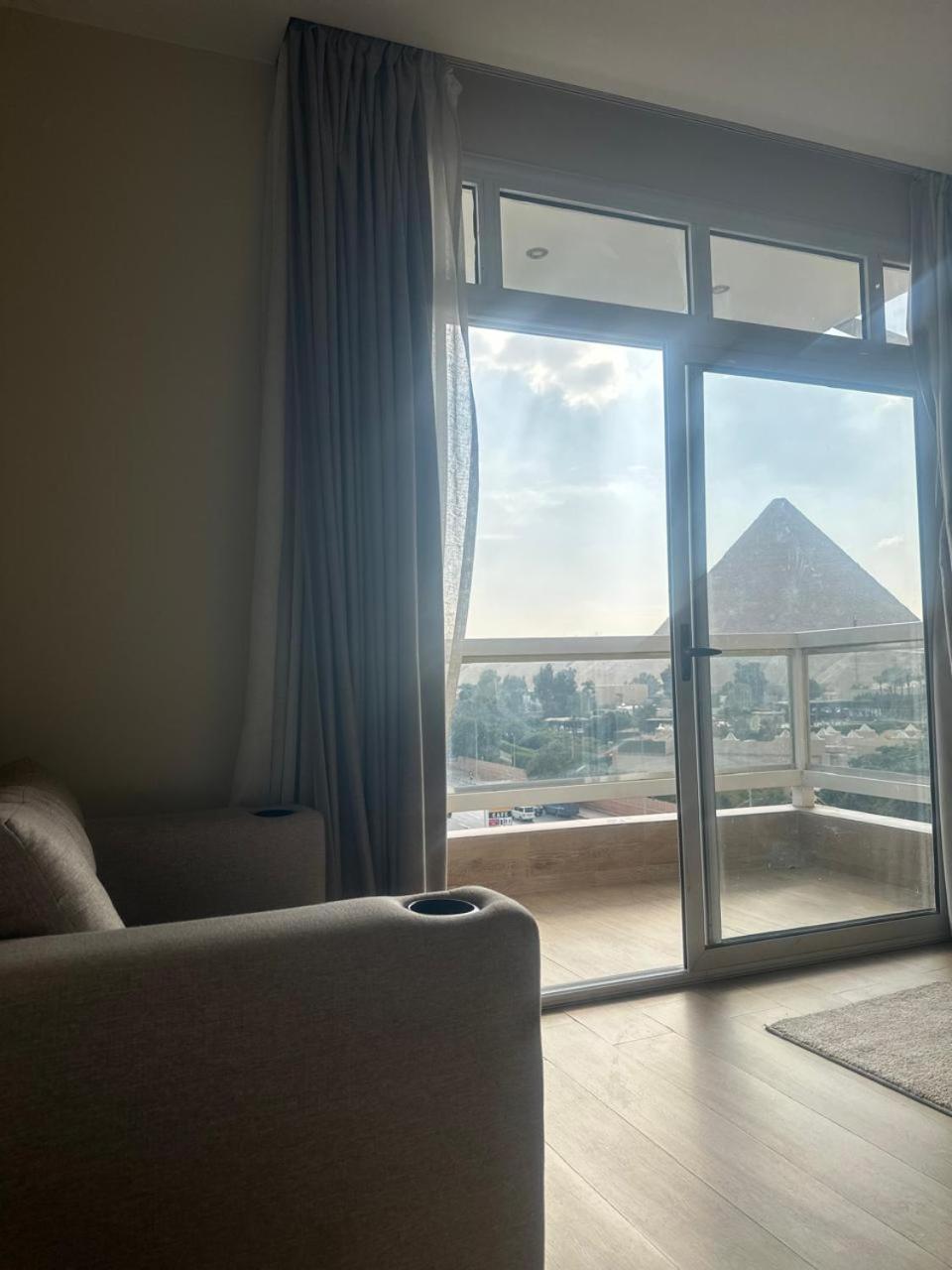 Doudou Pyramids View Hotel Kafrat al Jabal ภายนอก รูปภาพ