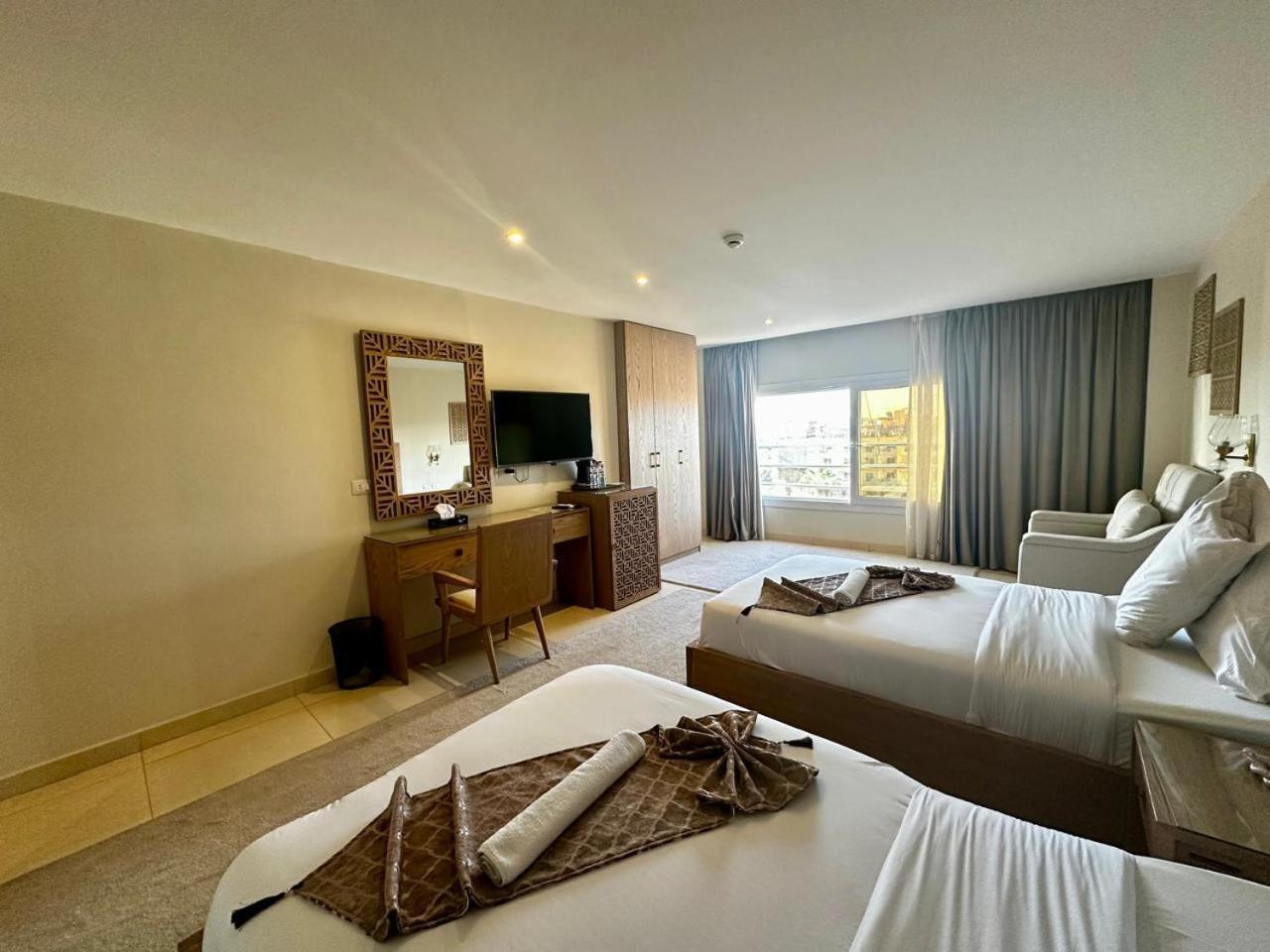 Doudou Pyramids View Hotel Kafrat al Jabal ภายนอก รูปภาพ
